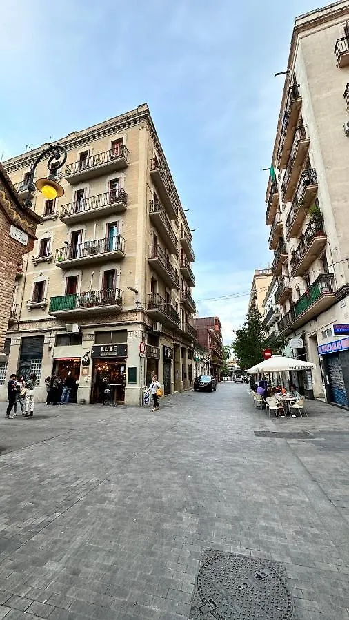 Apartment Habitacion Privada, Casa Compartida Con Pareja Private Room, Shared House With A Couple Barcelona